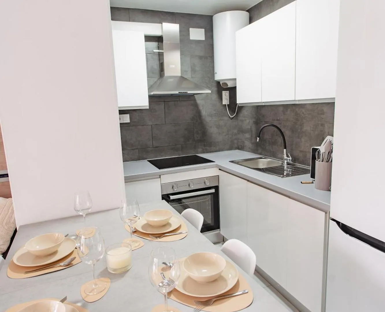 Hogaristic - Elegante Apartamento Con Piscina Salou 0*,